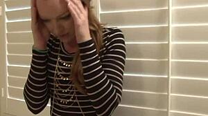 Slutty stepmom gets anal from bf 😈