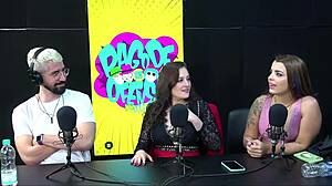 Leleco Kisses Two Naughty Hot Babes