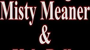 hey, can't believe my hot blonde aunt is showing me this... 😍