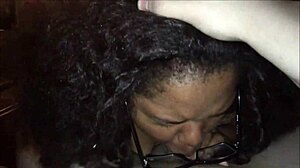 Watch this BBW suck!