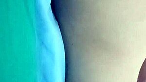 the masseuse jerks me off soo good ahh