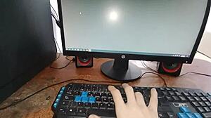 hey, that colombian stepsister with big ass and tight pussy masturbating my big cock is so hot... wanna see?