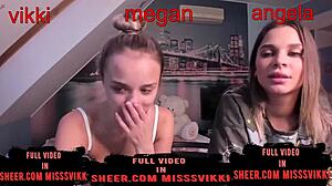 i can't restrain my teen orgasm with dildo