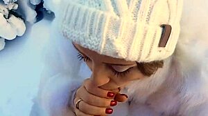 Wow! She Sucks Him Off and Swallows Sperm Outdoors on Valentine's Day