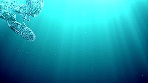 अंडरवाटर