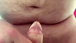 watch this gay guy jerk off