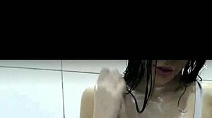 i'm a teen 18+ masturbatin' all by myself