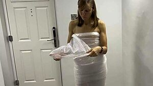 Bubble Wrap Fetish - Is There Such A Thing