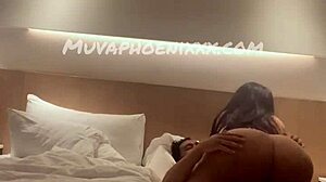 Amateur fan fucks in hotel room 😏