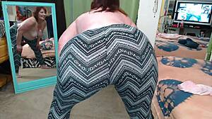 Redhead Dawnskye entices ass licking in tight leggings POV.