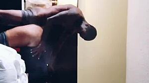 मोटी काली बेब बिग कॉक क्रीमपाई ले ली तैयार न थी