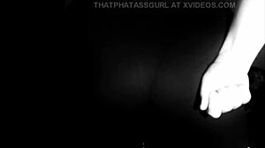 I can't stop staring at this thicc white girl's big curvy ass on display