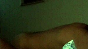 morena safada vendada e amarrada come gostoso