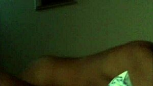 morena safada vendada e amarrada come gostoso