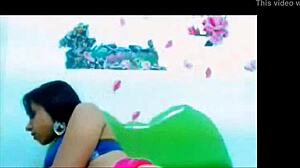 Shaved Pussy Meets Hard Cock in Thrilling Webcam Show