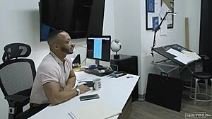 Sneaky husband leads secret gay life cheating on pregnant wife