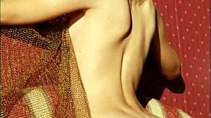 Watch the latest video of CLS9101 with the beautiful beauty of the modelz