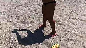 i am a mature wife on holiday at the beach looking for a big cock to suck