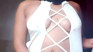 Katy Katie says, Watch me seduce with toys and squirt.