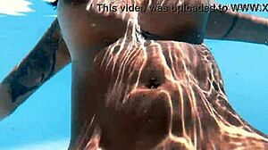 Watch this Venezuelan babe's tight pussy underwater?