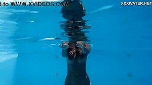 Watch this Venezuelan babe's tight pussy underwater?