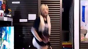 In this Brazilian tale, Muniky Flor's huge horse cock entices you to cum hard with her gentle face and thick shaft.