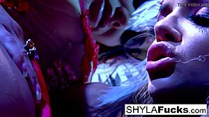 i obey shyla stylez's commands in this video