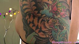 watch me peg this sub while he bangs me hard