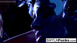 i obey shyla stylez's commands in this video