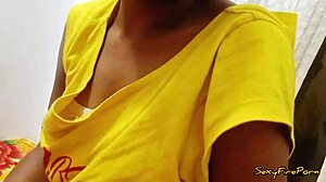 Amateur video of Indian couple enjoys anal sex
