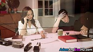 Babe Gets Pussy Eaten!