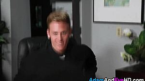 Babe Gets Pussy Eaten!