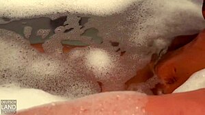 Mia Diamond Shows Beautiful Pissing While You Watch!