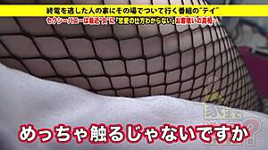 cosplay babe reveals tits and cunt in full version 😍