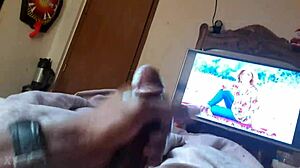 Ebony amateur masturbates to monster black cock on phone cumshot