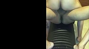 Cojiendo con la güera y mi novia grabando por que paga apuesta