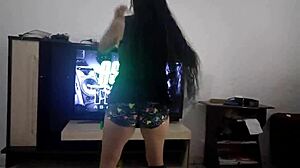 Married woman accepts her husband's cuckold request on their wedding day