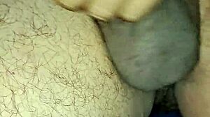 i masturbate in front of a milf