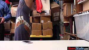 stunning thief caught and analized by officer