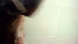 Gay Kien Giang at gym