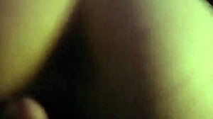 twerking slut gets fingered in reality amateur scene