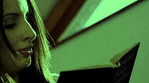 Hairypussy Pussylicked by Teen Babe!