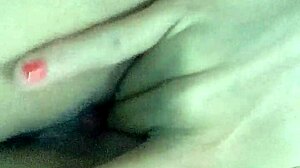 Portuguese Wife Masturbates Alone in Intriguing Amateur Scene