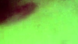 twerking slut gets fingered in reality amateur scene