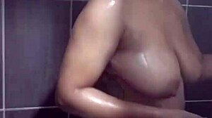 Video of Venezuelan couple caught in bathroom