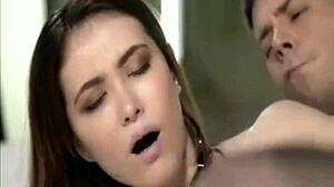 Her name, please? Can anyone help me find it?