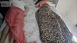 Sobrinha teve que dividir a cama com tio devido reforma de sua casa tudo tramado pelo tio