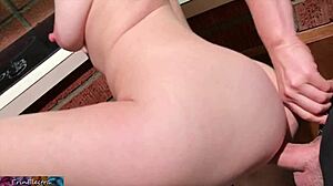 Blonde Erin Electra seduces sitter with cupcakes and cum