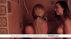 Teen Girls Lick Each Other's Pussies Together