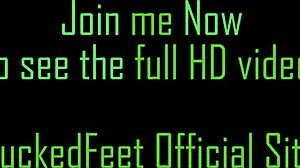 Anastasia Rose Rubs Oily Feet On Man. He Gets Excited.